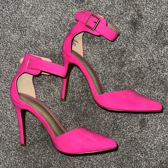 Dream Pairs Pink Ankle Strap Heels - Picture 4 of 8